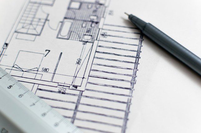 Factors to Consider When Hiring a House Contractor